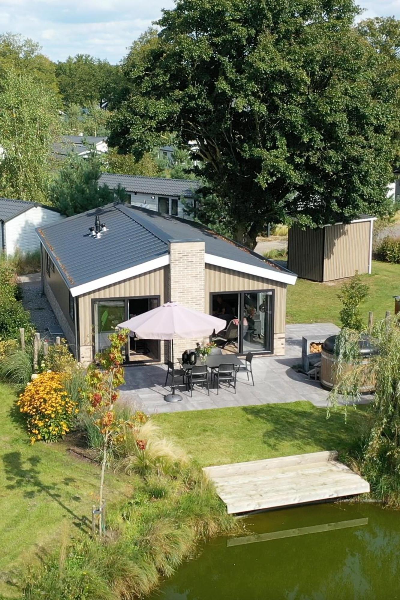 Wellness Chalet Veluwemeer Biddinghuizen Bagian luar foto